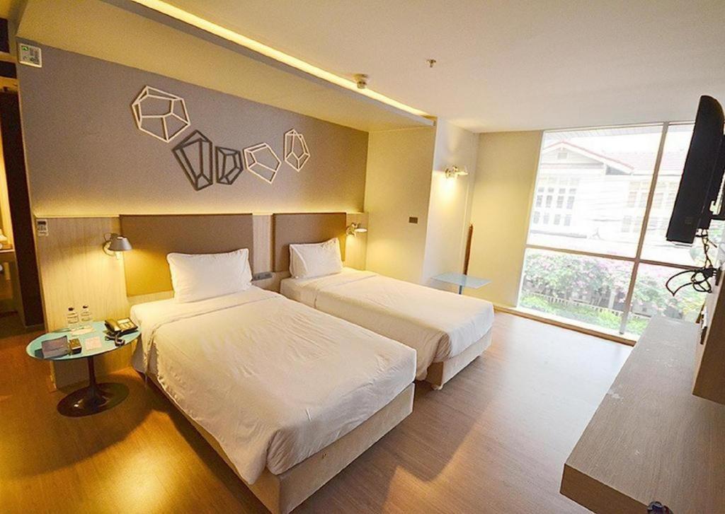 The Heritage Silom Hotel Банкок Екстериор снимка