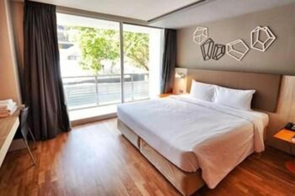 The Heritage Silom Hotel Банкок Екстериор снимка